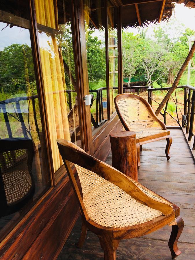Chena Huts Eco Resort Sigiriya Exteriör bild